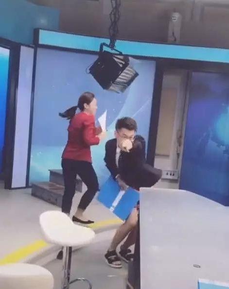 金婧最新爆料新闻直播回放 第2张 金婧最新爆料新闻直播回放 第2张